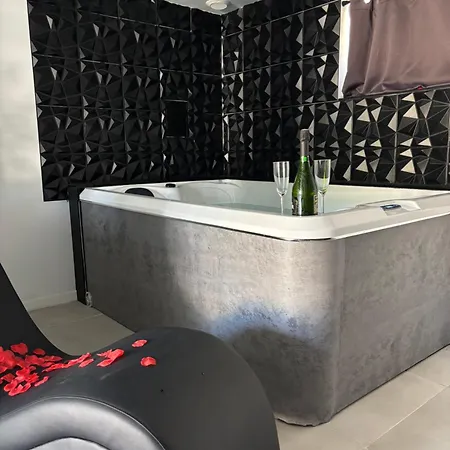 شقة Loveroom & - Sur - Le Nid Secret